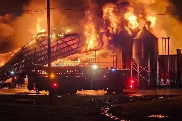 BREAKING NEWS: Massive Fire Erupts in Major City — Residents Left in Shock