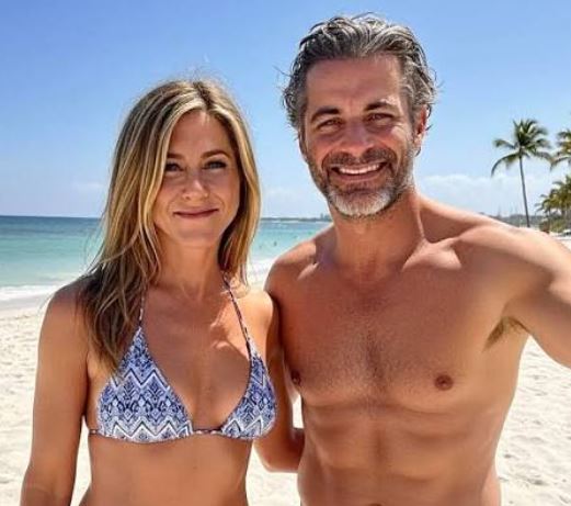 Jim Curtis Reveals What Jennifer Aniston Is Really Like Behind Closed Doors